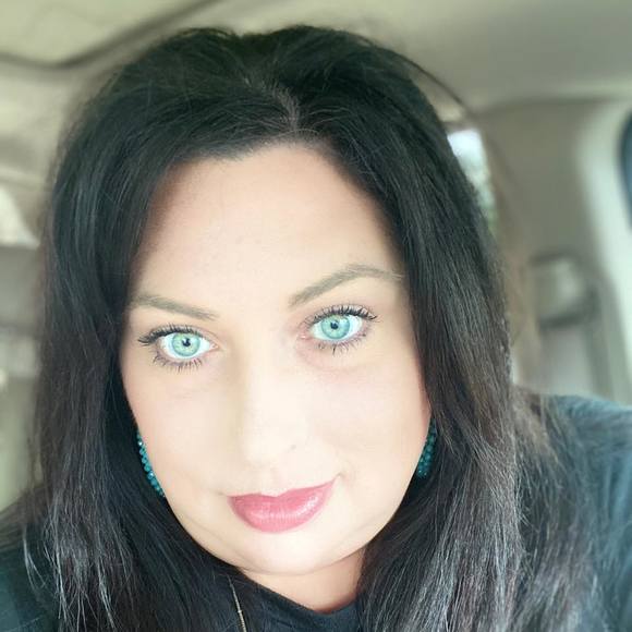 Meet your Posher, Casey - Picture 1 of 1